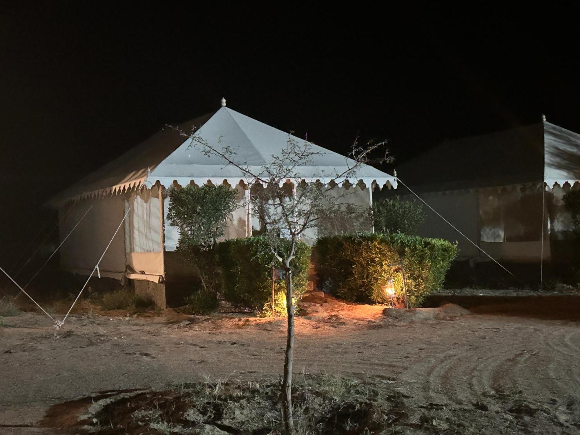Sunny Desert Camp 3*
