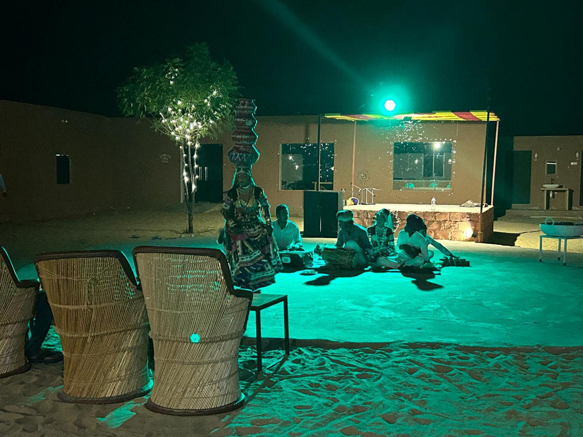 Sunny Desert Camp Campsite